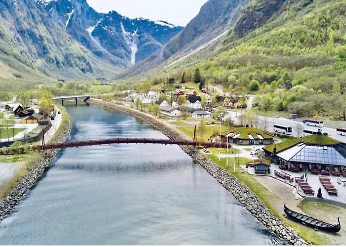 Budget Πανσιόν 2*