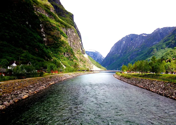 Budget Πανσιόν