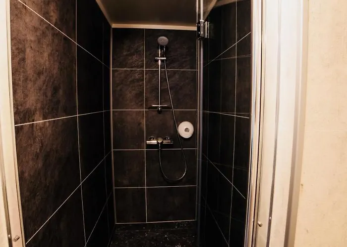 Budget Πανσιόν 2*